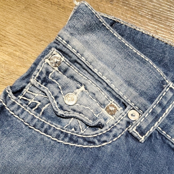 True Religion Blue Straight Leg Jeans for Effortless Style - Picture 3 of 10